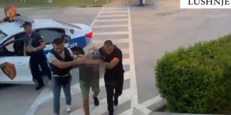 Lushnjë/ Akuzohet për mashtrim, arrestohet 43-vjeçari i shpallur në kërkim