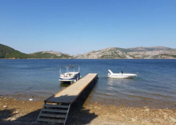 Plagosen 2 vajzat dhe babai në aksident me Jet-Ski në liqenin e Vaut të Dejës