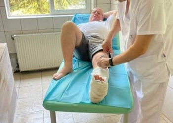 Çfarë i ndodhi? Avokati i Berishës përfundon në spital