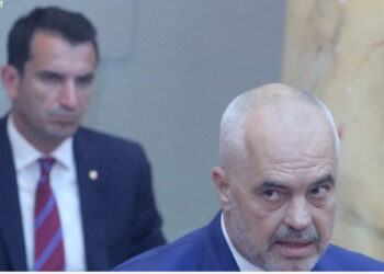 Kongresi i PS/ Gazetari: Rama po përgatitet që të godasë Veliajn