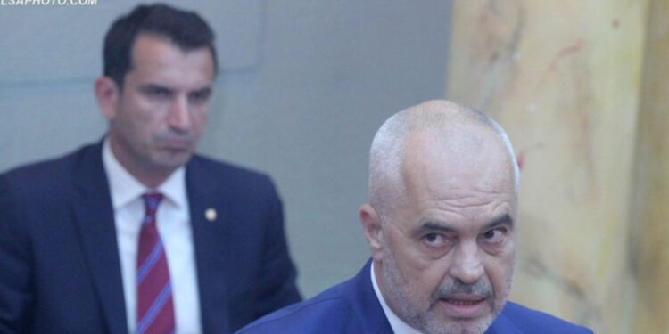 Kongresi i PS/ Gazetari: Rama po përgatitet që të godasë Veliajn
