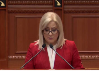 Nikolla jep dorëheqjen si kryetare Kuvendi