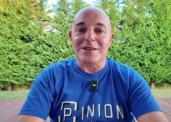 “10 euro një shishe uji në jug”, Fevziu ngre sërish alarmin: Po ja marrin frymën pushuesve me çmimet. Shteti të vendosë tavan për çmimet e shezlloneve