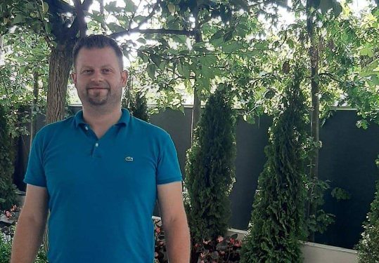 U gjet i dhunuar në kryeqytet, përkeqësohet gjendja shëndetësore e 42-vjeçarit nga Bilishti, intubohet te Trauma