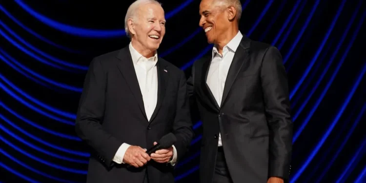 Biden ‘tradhëtohet’ dhe nga miqtë, Obama dhe Pelosi: Duhet të largohet nga gara, rrezikon partinë