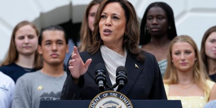 Kamala Harris mban fjalimin e parë pas tërheqjes së Biden nga gara: Arritjet e tij janë të pakrahasueshme në historinë moderne