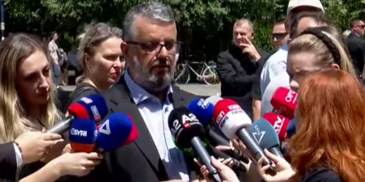 Homazhet për Ismail Kadarenë, Bujar Hudhri tregon momentet e fundit të shkrimtarit