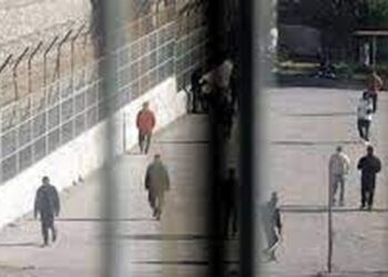 “Nuk na japin të drejtë të…”/ Shqiptarët në burgjet e Greqisë ngrihen në grevë urie, ja cili është shkaku