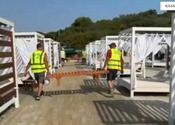 Sarandë/ Zunë vijën bregdetare në plazh, shpallet në kërkim një çift