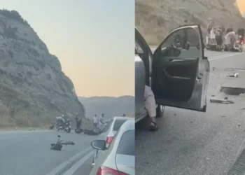 VIDEO/ Aksident në aksin Levan- Fier, motori përplaset me një makinë