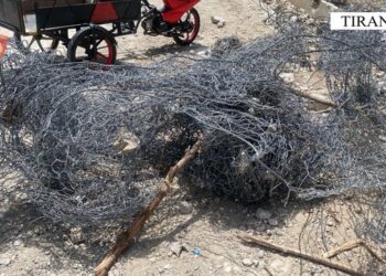 Vodhën rrjetat me tela të Rrugës së Arbërit, arrestohet organizatori dhe procedohen pesë bashkëpunëtorët