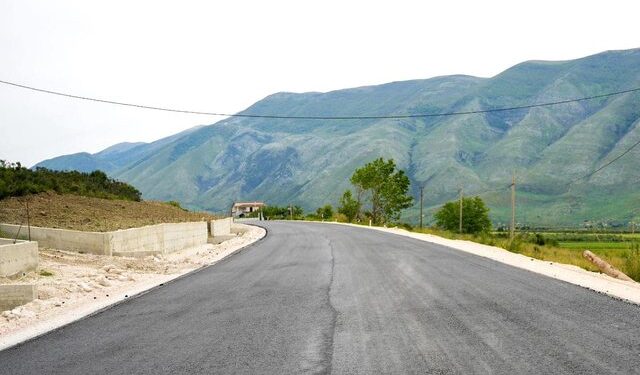 Vjedhjet nuk kanë fund në Shqipëri/ Ankimohen disa ditë pas hapjes 8 tendera me fond limit 12 mln euro 