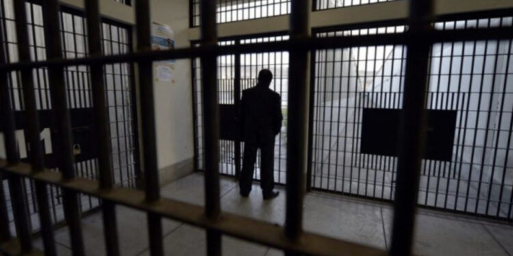 Itali, vetëvaret 55-vjeçari shqiptar në burg