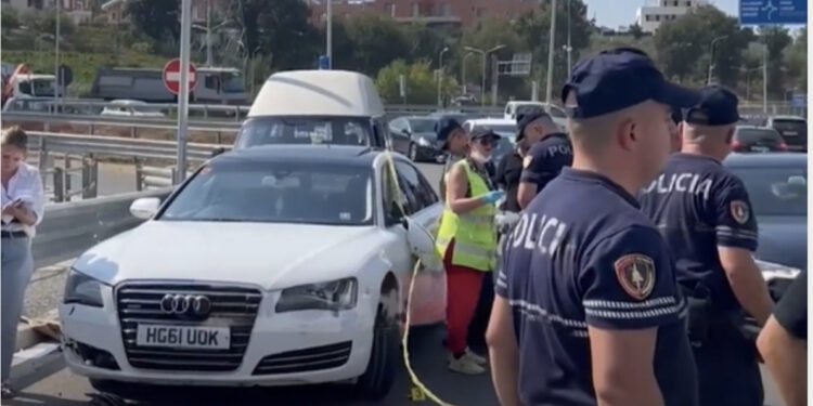 Sherrin e nisin kuçkat më pas vriten djemtë/ Fatjon Dauti dhe Marjo Barami e u rrahën me grushte, gjendet dhe një armë