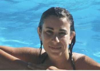 Erdhi në Shqipëri me pushime/ Vdes papritur 38-vjeçarja italiane, la pas të shoqin dhe djalin 1 vjeç