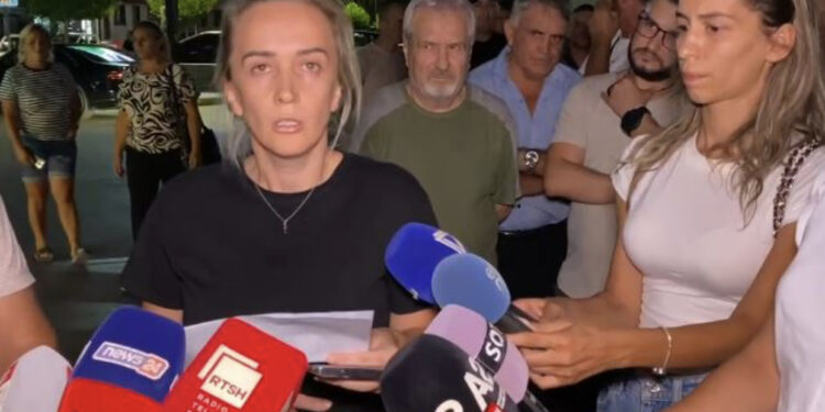 Marshim për vrasjen e Egli Progës, mesazhi i të motrës: Nuk do ndalem sa të kem frymë e të gjej drejtësi!