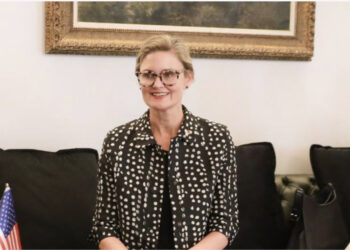 E Ngarkuara me Punë e SHBA mesazh në gjuhën shqipe, Nancy VanHorn: Mbështes Shqipërinë në rrugën e integrimit europian