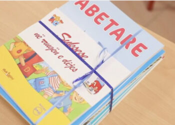 Shpërndarja e librave falas, Rama: Përfitojnë mbi 238 mijë nxënës të arsimit bazë dhe atij të mesëm!