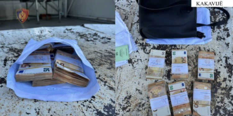 Tentoi të dilte nga Shqipëria, me 29 850 euro të padeklaruara, procedohet penalisht 43-vjeçari