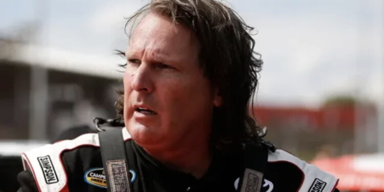 Legjenda e garave me makina shpejtësie humb jetën në një aksident ajror