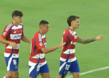 Myrto Uzuni gjen rrugën e rrjetës në miqësoren e Granada-s