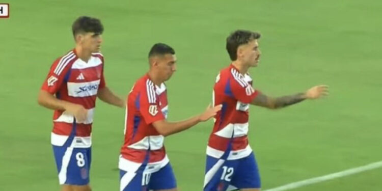 Myrto Uzuni gjen rrugën e rrjetës në miqësoren e Granada-s