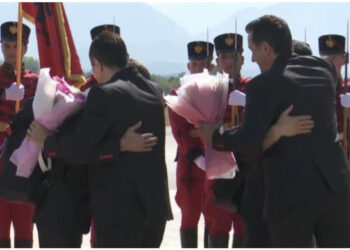 Shqipëria me dy medalje olimpike/ Delegacioni mbërrin në Tiranë, priten me ceremoni