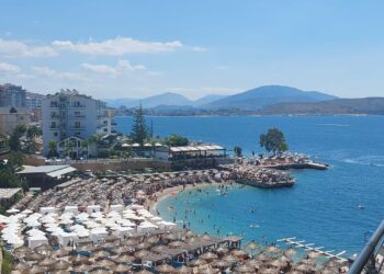 Hajdutët e turizmit duan të pasurohen brenda ditës/ Fluturojnë çmimet e hoteleve, rritje mes 5-90%