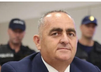 Zgjedhjet vendore në Himarë/ Reagon Fredi Beleri nga burgu: Suksese nga zemra Petro Gjikurisë, qytetarë shkoni në votime!