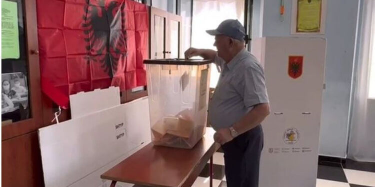 Votimi në Himarë, deri në orën 18:00 kanë votuar 36.38 përqind e qytetarëve