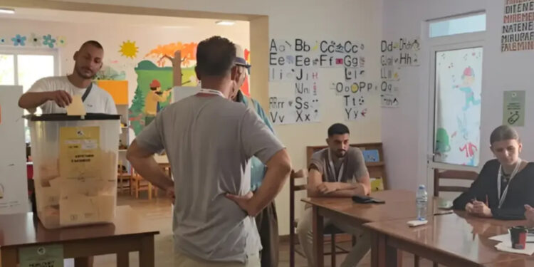 Gazeta greke: Akuza për manipulim të zgjedhjeve në Himarë