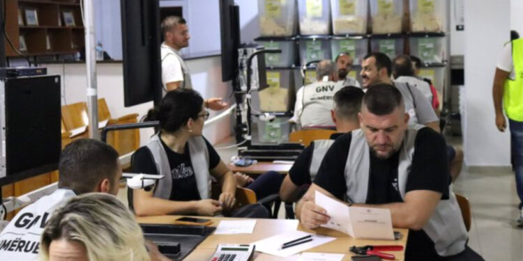 Pas mesnate nis numërimi i votave me tension në Himarë