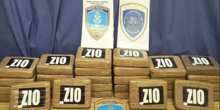 Kapet kontenieri me kokainë në portin e Pireut, me vlerë 1 mln euro