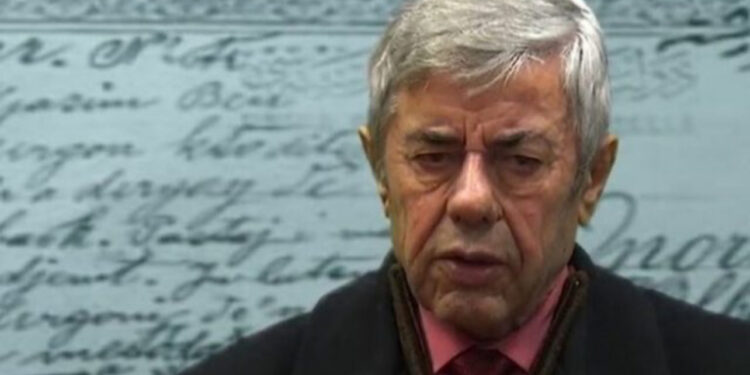 Vrau shokun e dhomës me bastun për krevatin, kush është autori i krimit! 78-vjeçari historian dhe “Qytetar Nderi”,