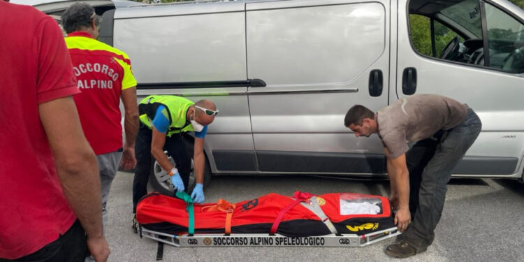 EMRI/ Sulm me thikë në zemër, humb jetën shqiptari në Itali