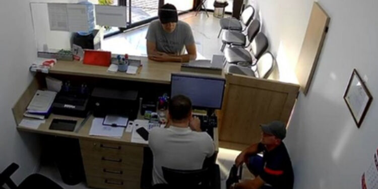 EMRI/ I morën përmes mashtrimit 140 mijë euro pronarit të një exchange në Shkodër, arrestohet në Stamboll gjeorgjiani, në kërkim dy të tjerë