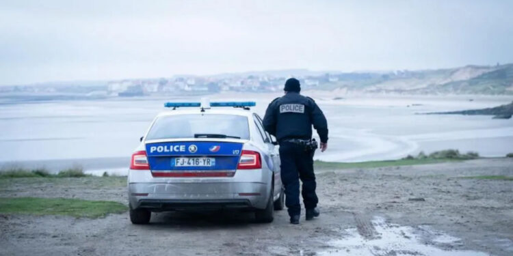 Tentuan të kalonin Kanalin Anglez, vdesin dy emigrantë, shpëtohen disa të tjerë