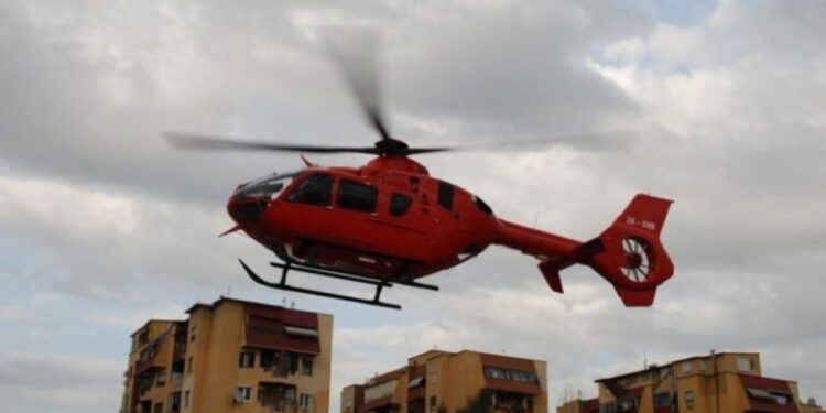 Pushuesi plagoset rëndë në ‘Syri i Kaltër’, transportohet me helikopter në Tiranë