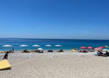 “Plazhe të braktisura dhe sezon turistik i dështuar”, BIRN: Kronikë e një rënie të paralajmëruar