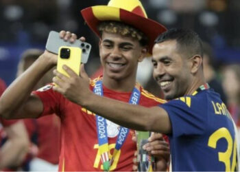 U plagos me thikë në një parkim në Barcelonë, reagon babai i Yamal: Tani jam mirë