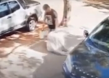 Tronditëse/ Rrëmbeu dhe e futi në një çantë 12 vjeçaren, arrestohet pedofili. Çfarë u zbulua…