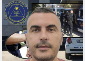 VIDEO/ 20 mijë euro ‘fundosën’ Shefin e Antidrogës në Durrës, dalin PAMJET e arrestimit në flagrancë!