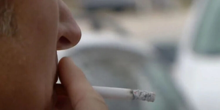 Kufizime të reja për duhanin nga shtatori, gjobë deri në 5 mln lekë për shkelësit