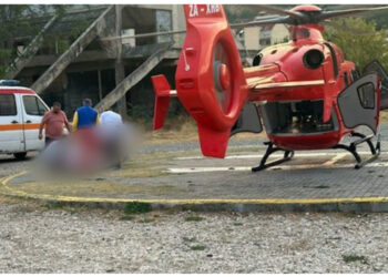 I plagosuri nga aksidenti në Pogradec dërgohet me helikopter në Tiranë