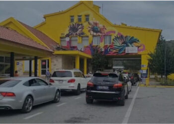 Fluks i lartë në pikën kufitare të Qafë Thanës dhe Kapshticës, ja sa kanë hyrë dhe dalë