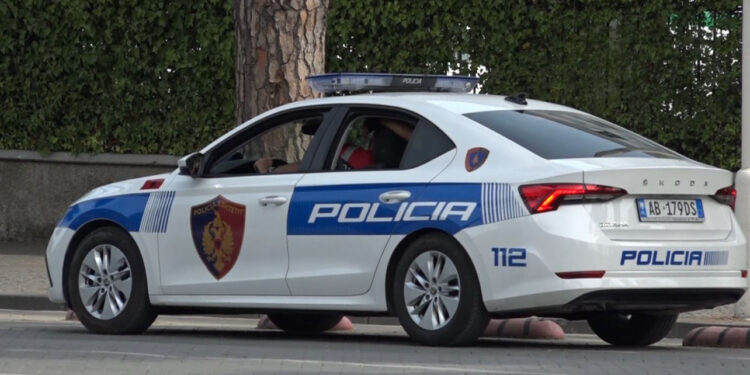 Mësuesi amerikan vrau gruan dhe qentë e më pas u vetëvar, ja çfarë i gjeti policia në banesë