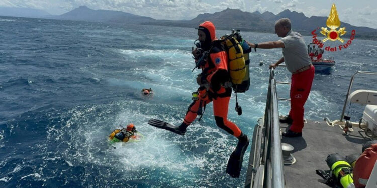 Jahti i fundosur/ Mes të zhdukurve edhe presidenti i bankës amerikane, zbardhen edhe identitetet e pasagjerëve të tjerë