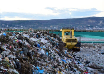 BIRN: Qeveria rikthen sërish importin e plehrave në Shqipëri