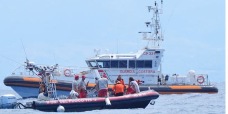 Fundosja e jahtit në Palermo, gjenden dy trupa të tjerë, shkon në tre numri i viktimave