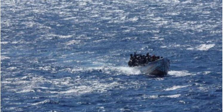 Përmbyset varka, 24 viktima dhe qindra të zhdukur